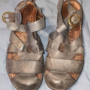 Born mens leather sandal S9